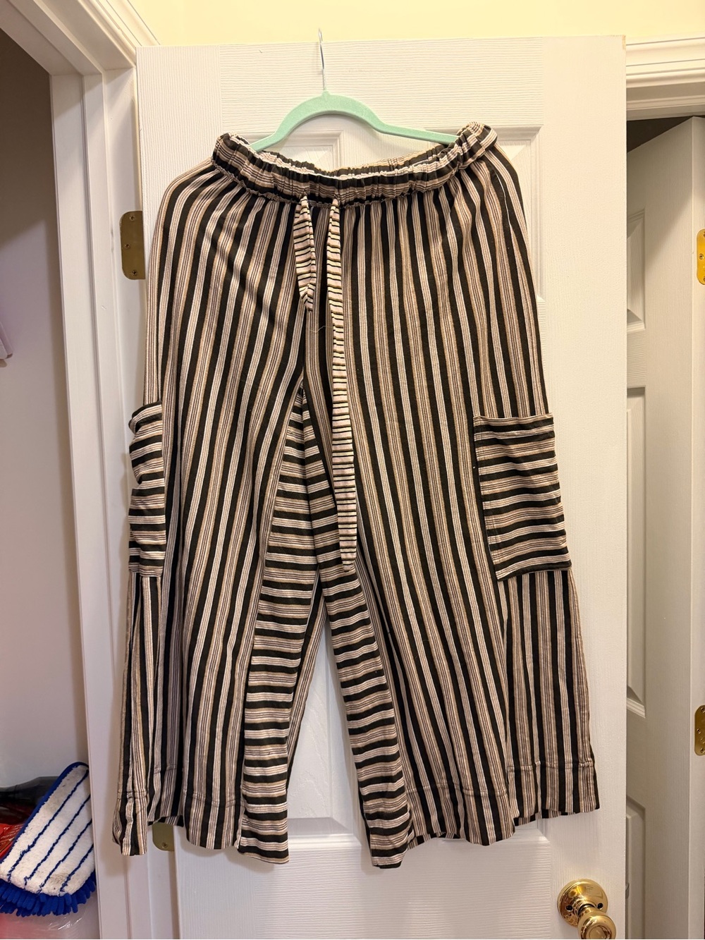 Striped Wide-Leg Drawstring Pants in Black & Cream